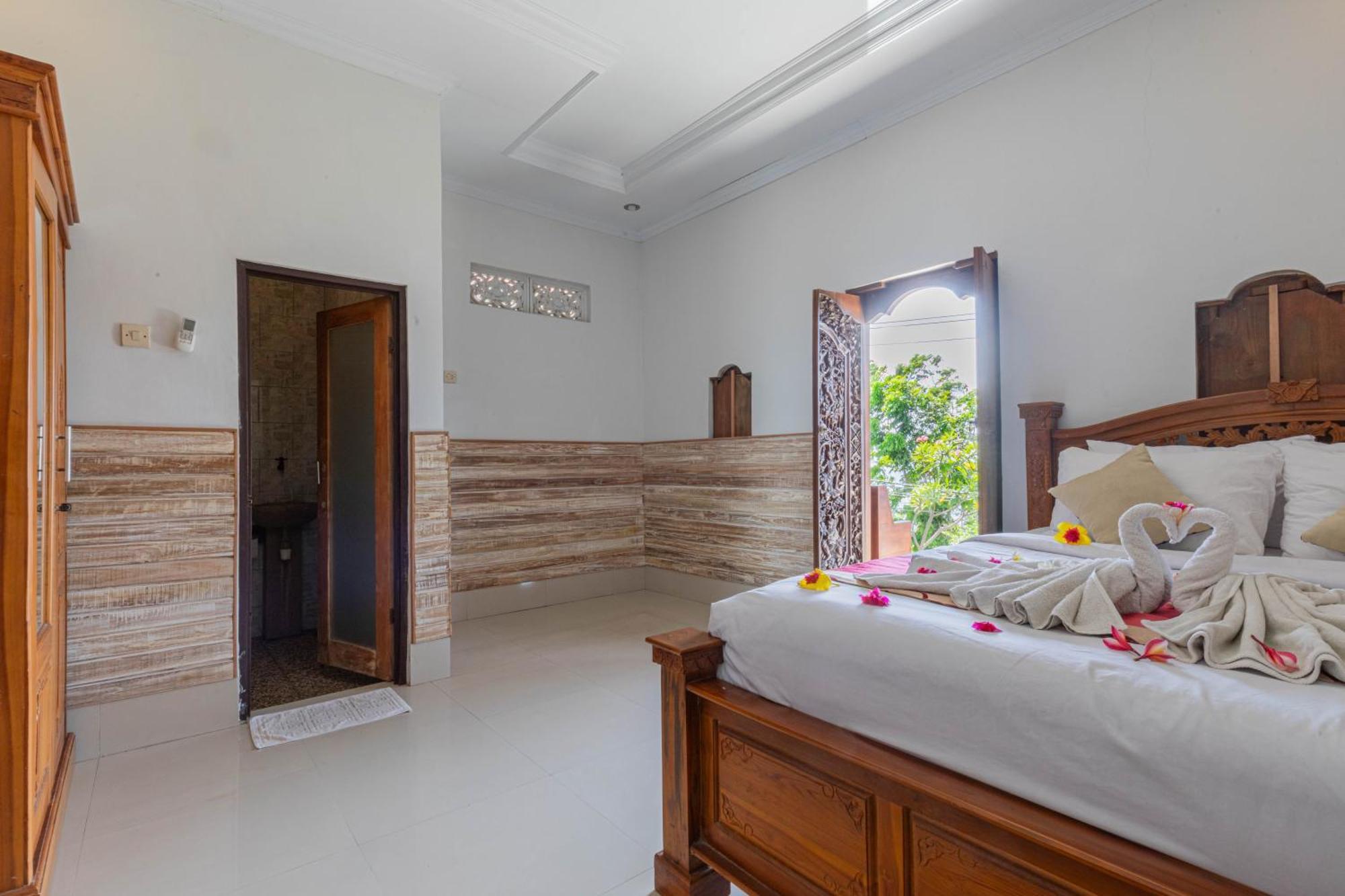 Manta Cottages With Sea View Batununggul Экстерьер фото